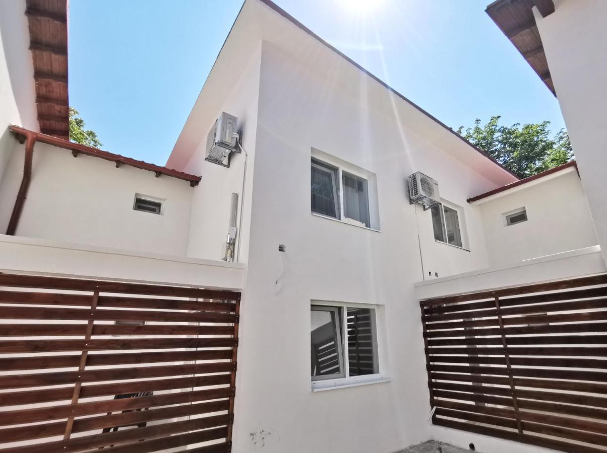 Apartamente Liliacul Jupiter Exterior photo